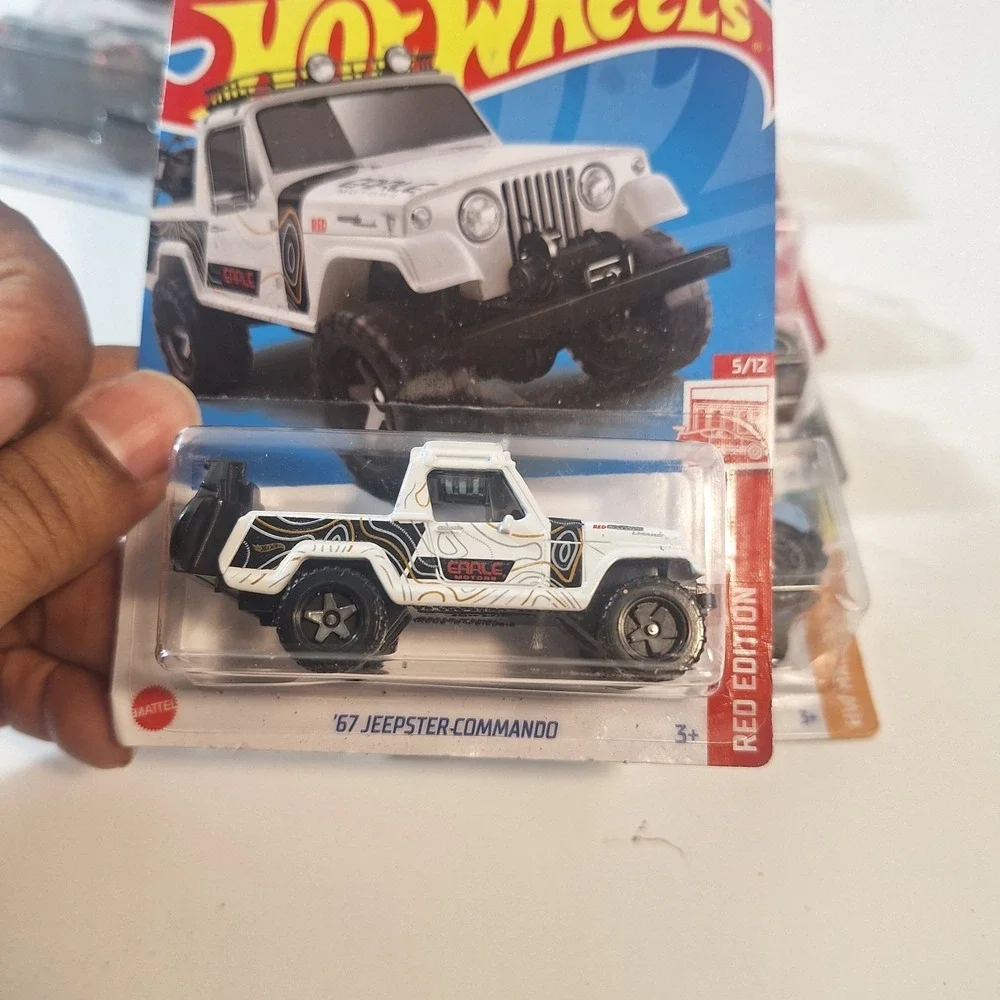 Hot Wheels Trucks 7 / Mercedes Unimog Blue Zamac Green/ Target Red Hummer Rescue